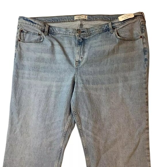 NWT Abercrombie & Fitch The Straight Ultra Mid-Rise Blue Womens 37/24L - Picture 2 of 11